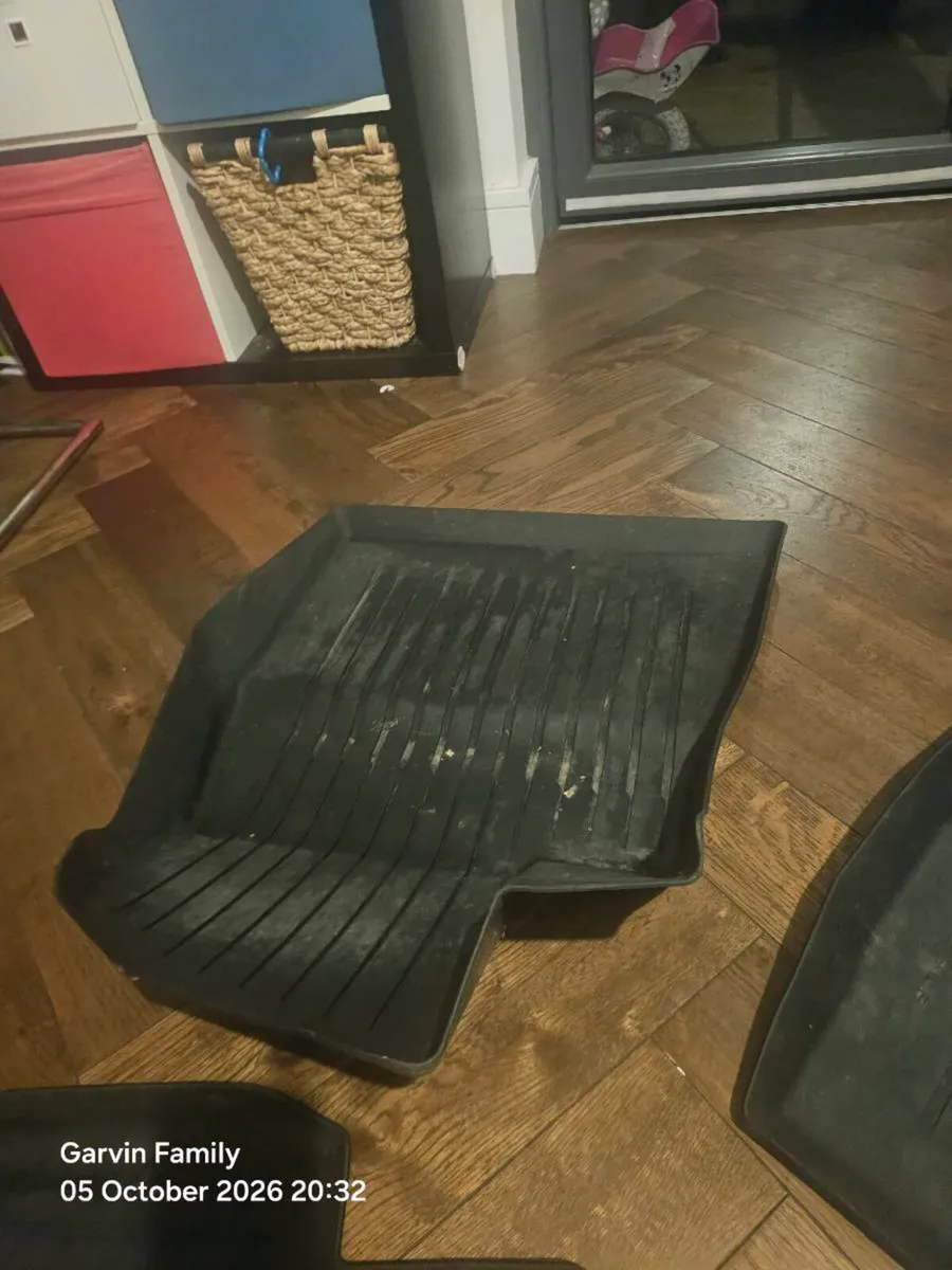 Tesla Model 3 Rubber car mats - Image 2