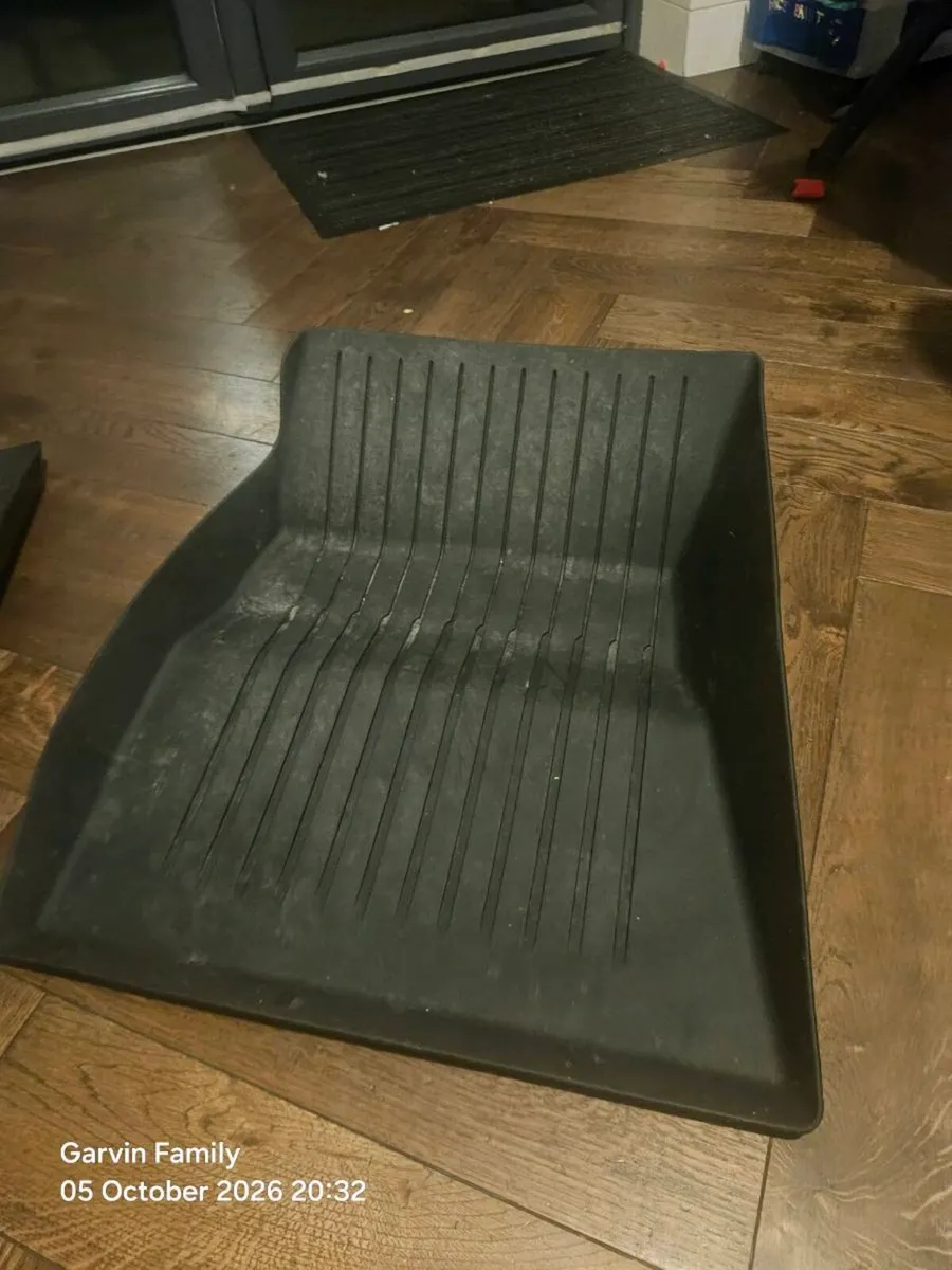Tesla Model 3 Rubber car mats - Image 3