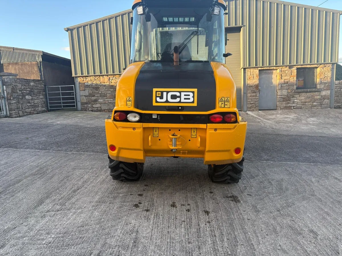 JCB TM220 Agri Telescopic - Image 2