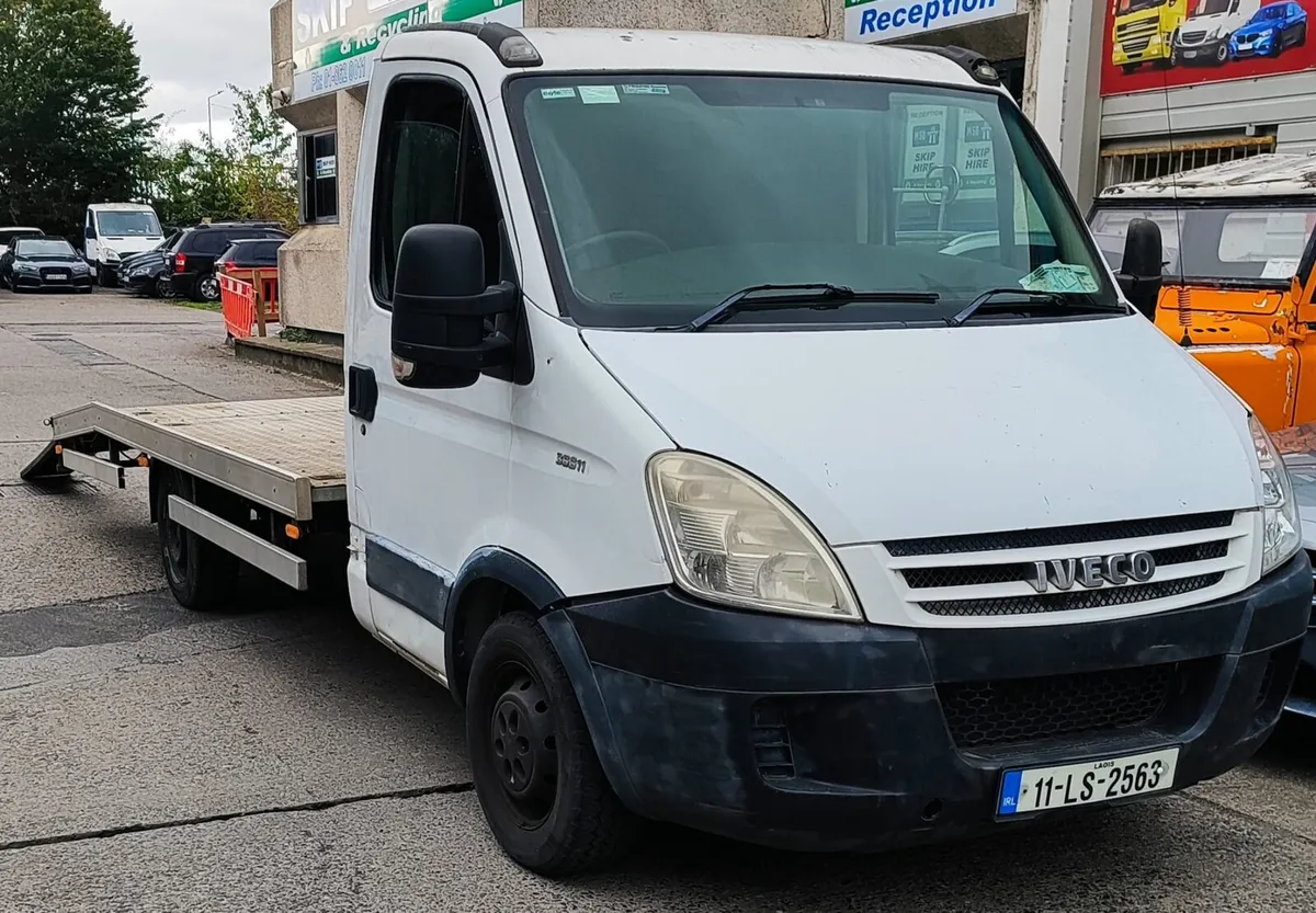 Iveco Daily Recovery 2.3 automatic - Image 1