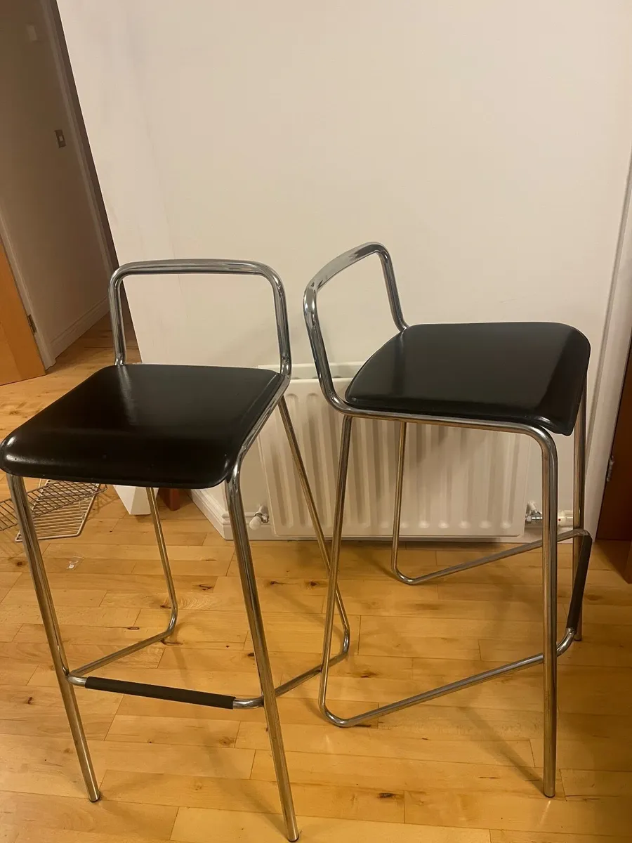 2 Kitchen counter high stools - Image 2