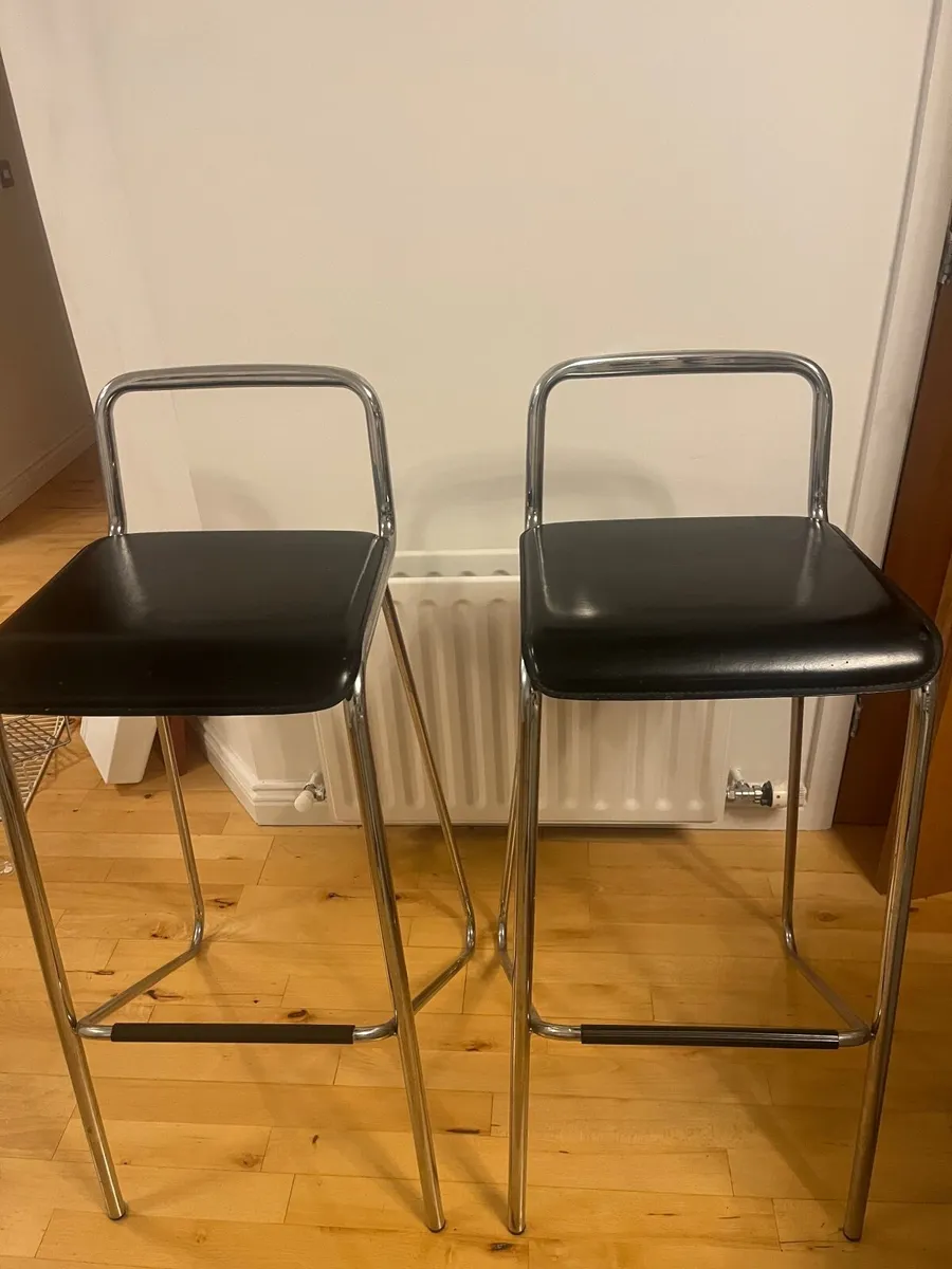 2 Kitchen counter high stools - Image 1