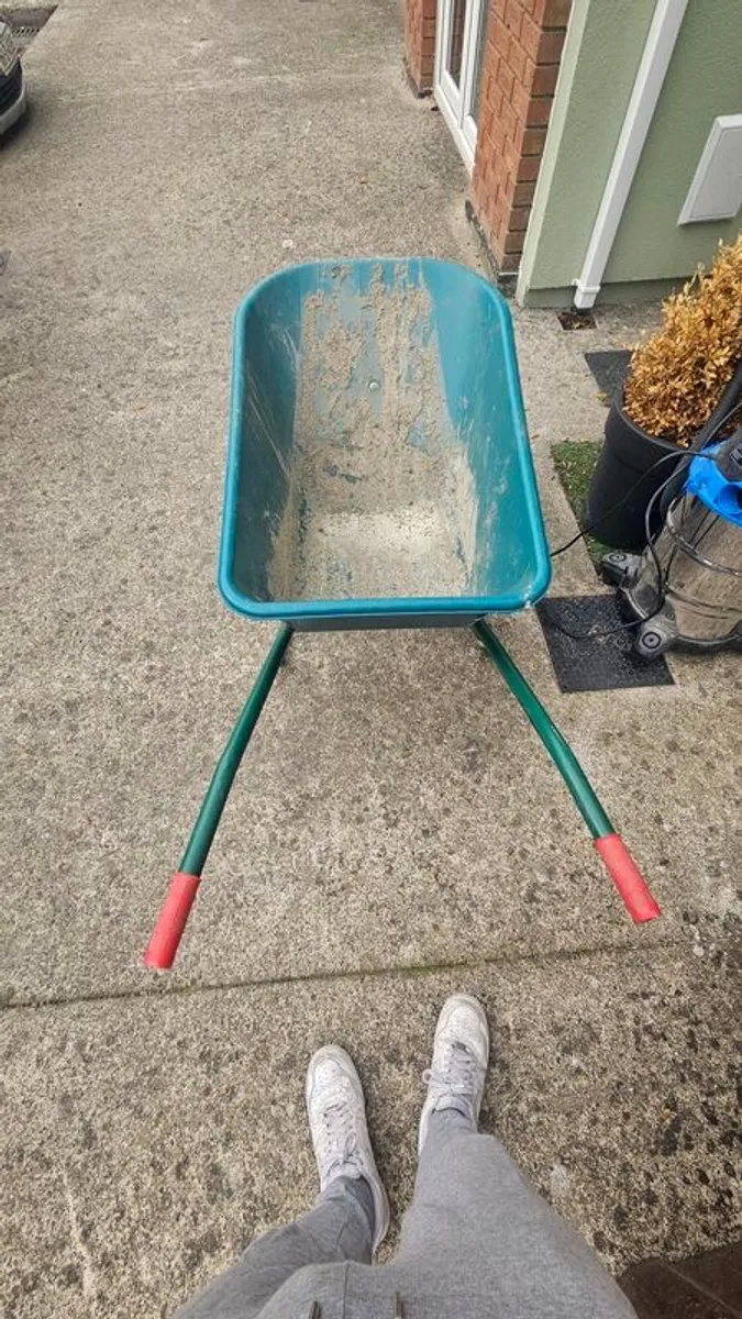wheel barrow - Image 3