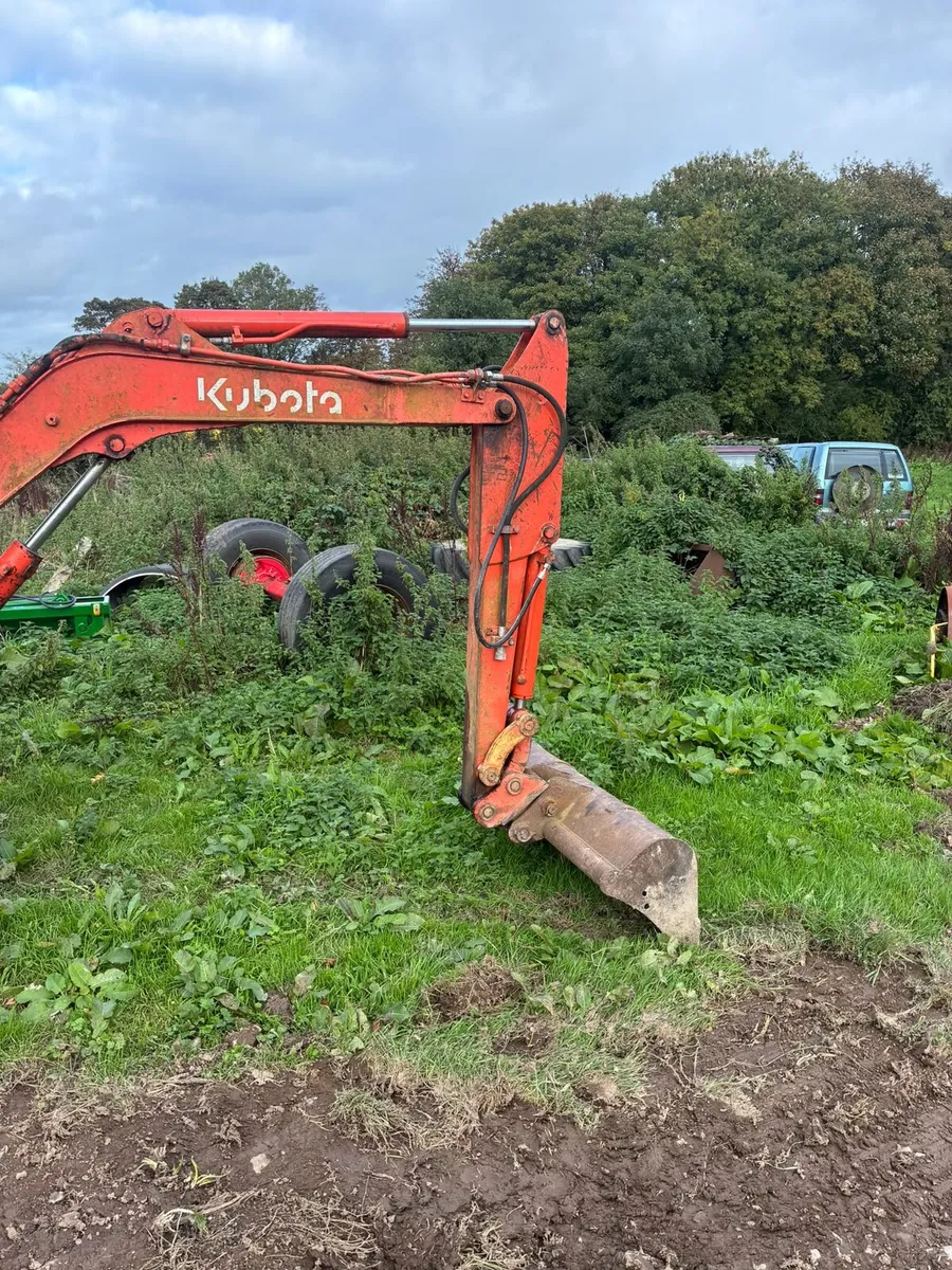 Kubota mini digger - Image 2