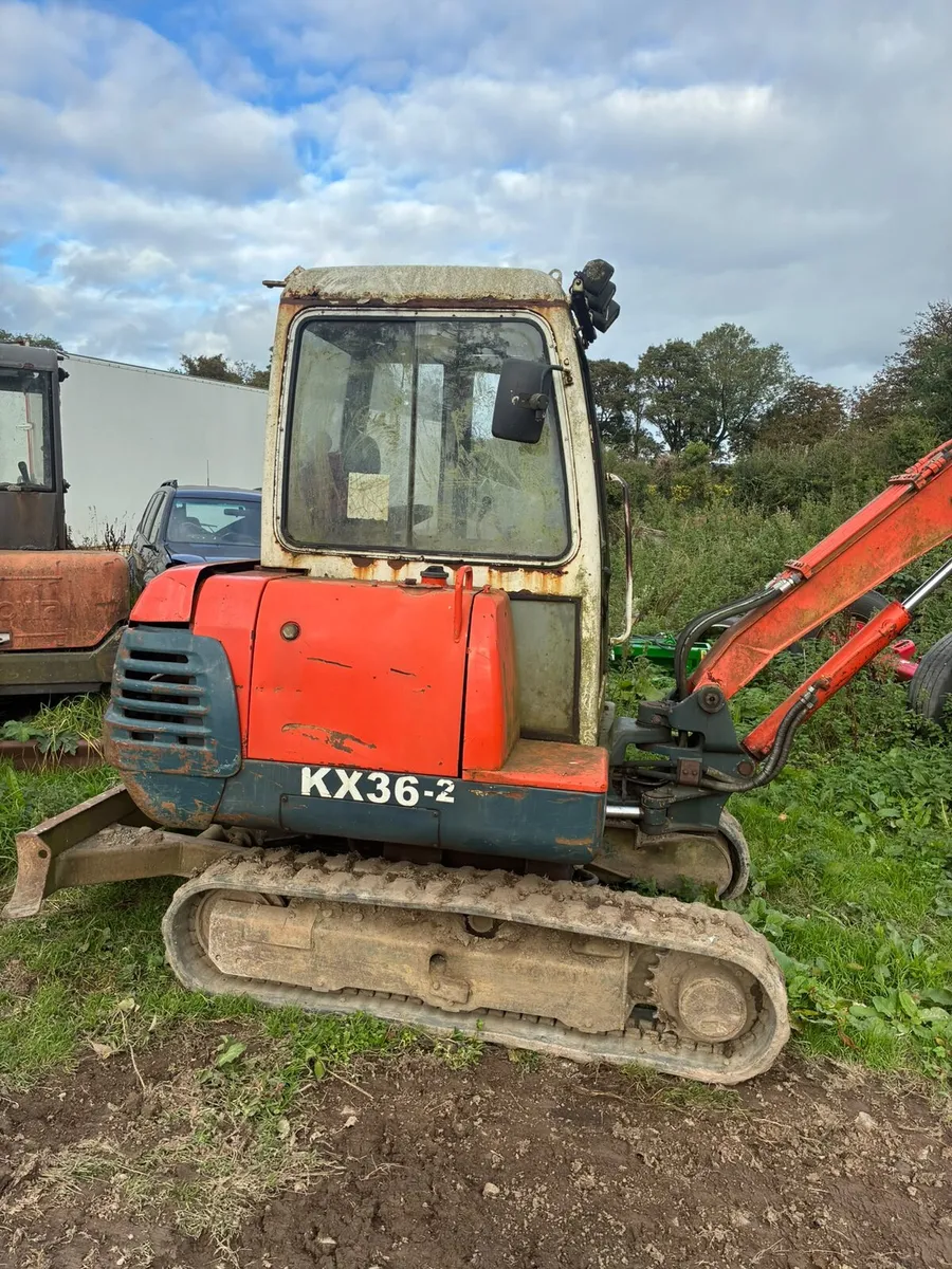 Kubota mini digger - Image 4