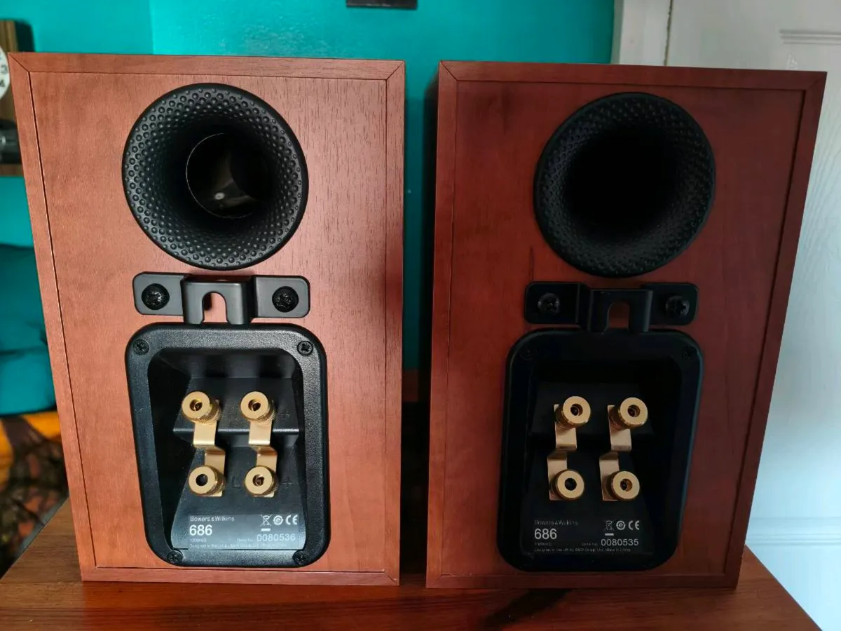 Speakers - Image 2