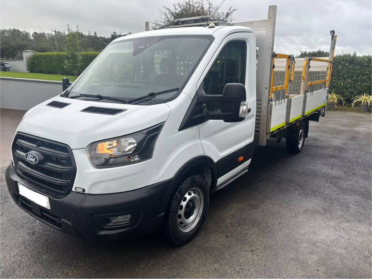 (251) Ford Transit 350 DropSide 2025 - Image 2