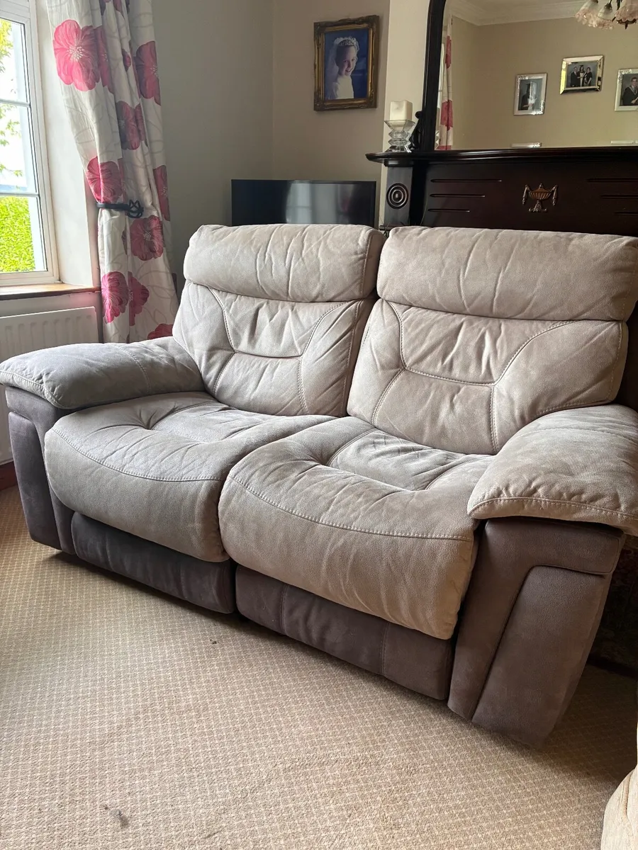 Recliner Sofa - Image 3