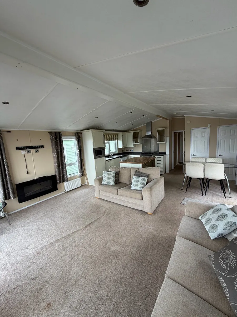Victory Monaco Duo 40 x 16 2 Bedroom - Image 4