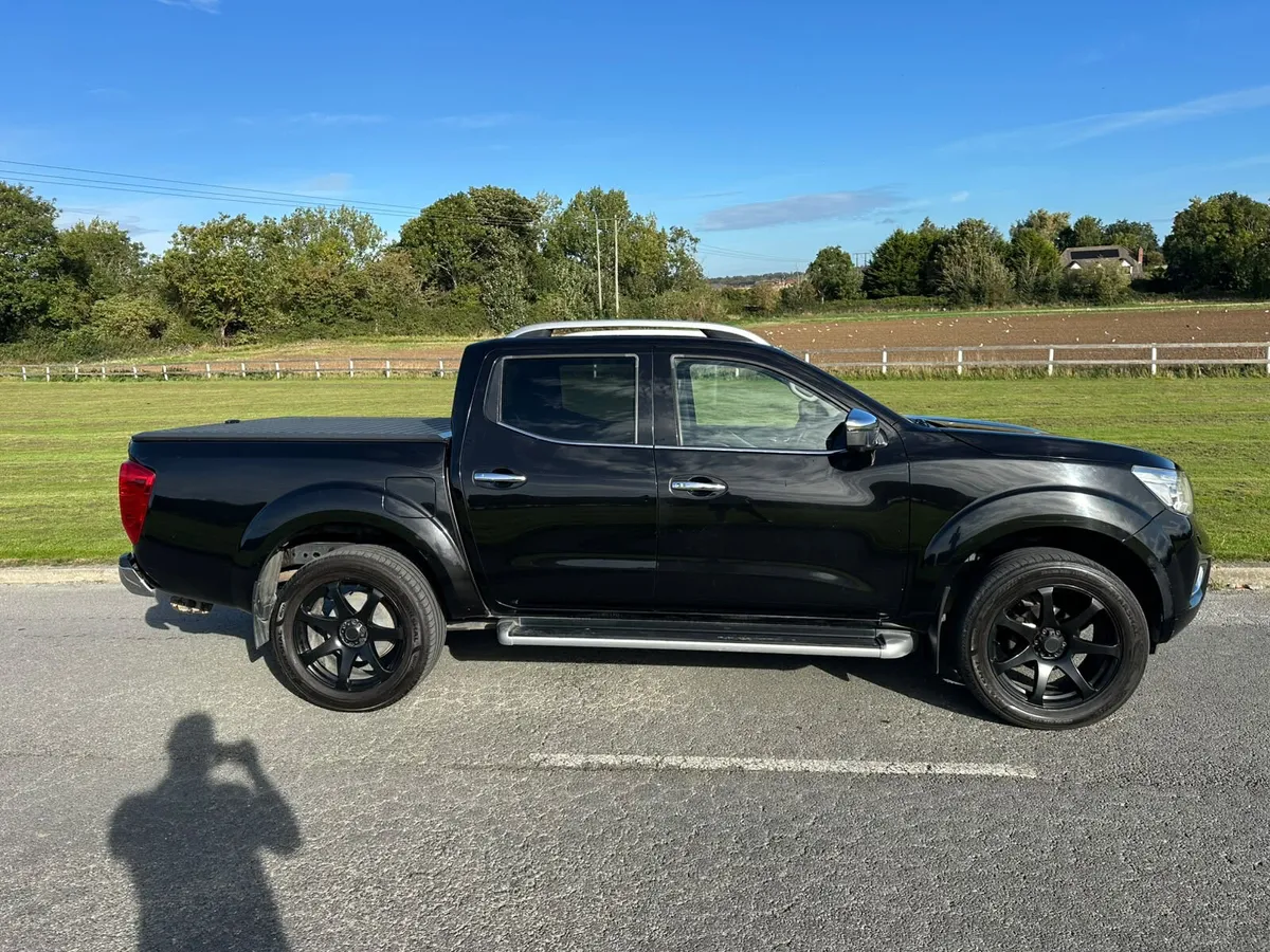 Nissan Navara 2017 Le Premium - Image 3