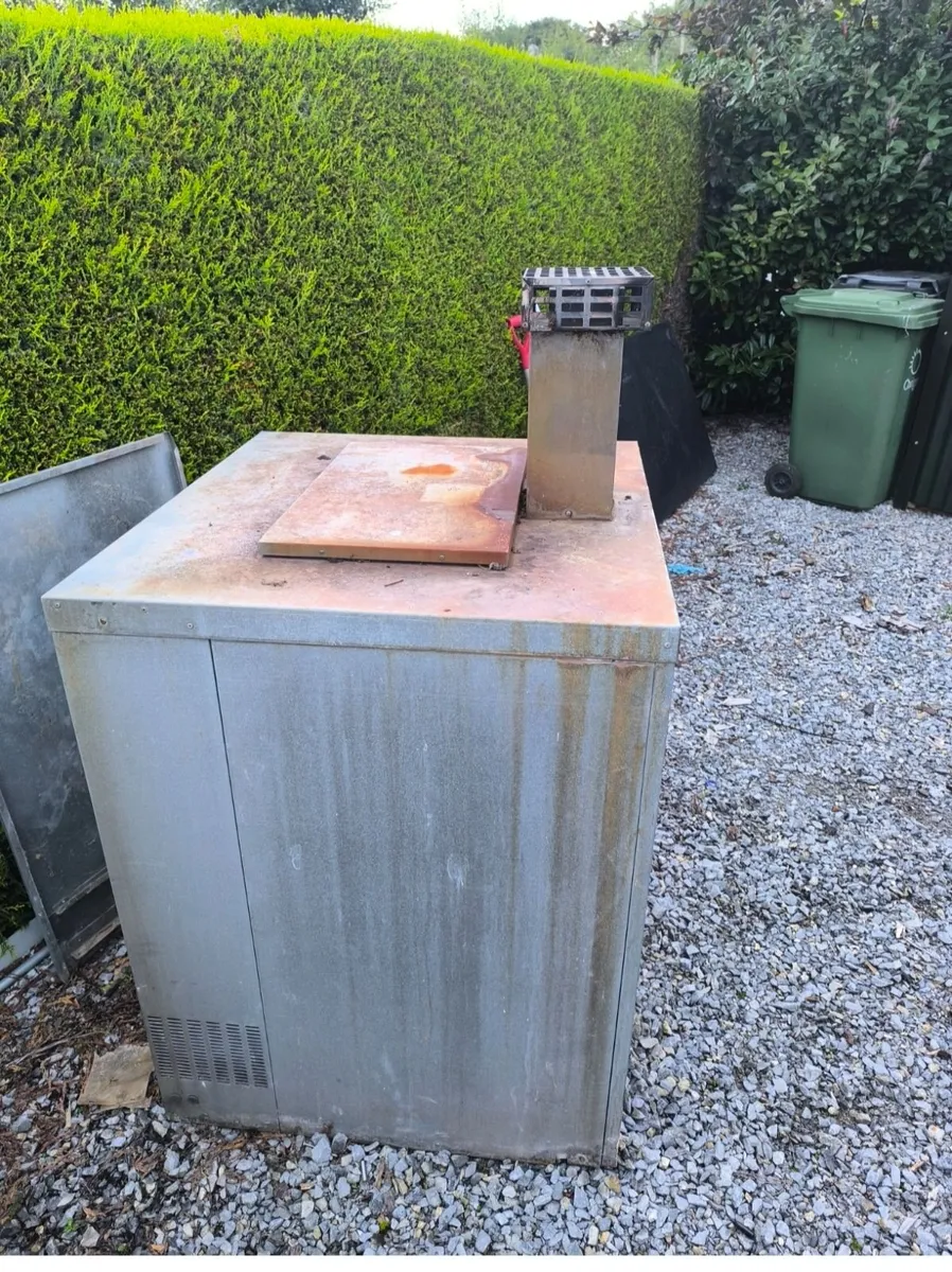 Oil boiler - Image 2