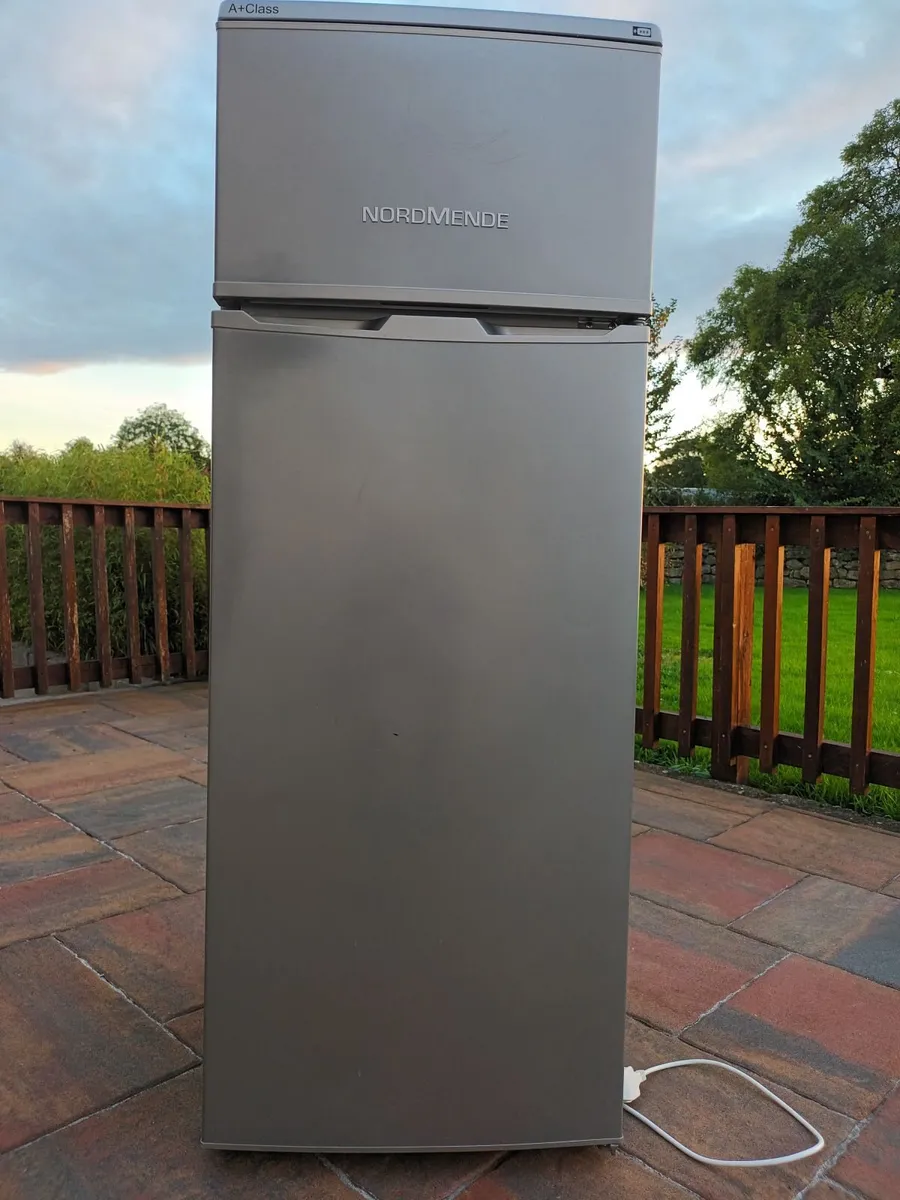 Fridge freezer - Image 2