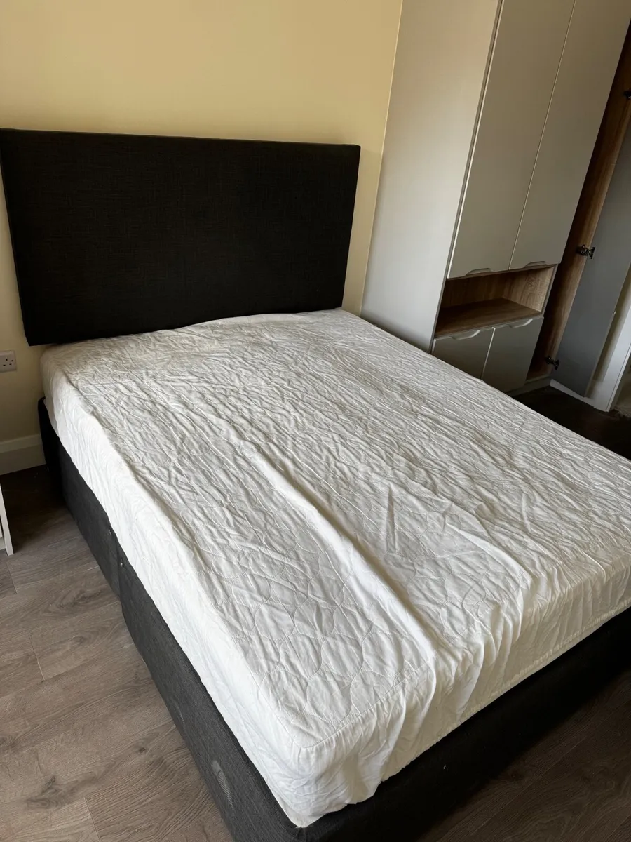 Bed - Image 3