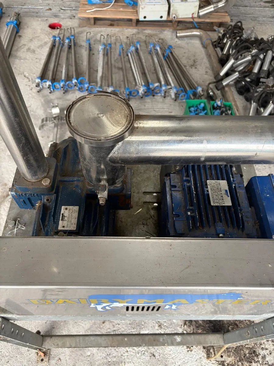 16 Unit Milking Machine - Image 4