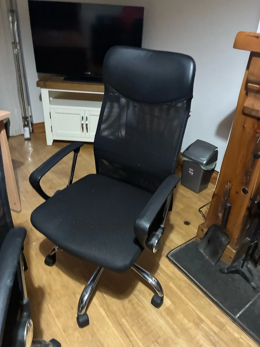 Office Chair - Image 1