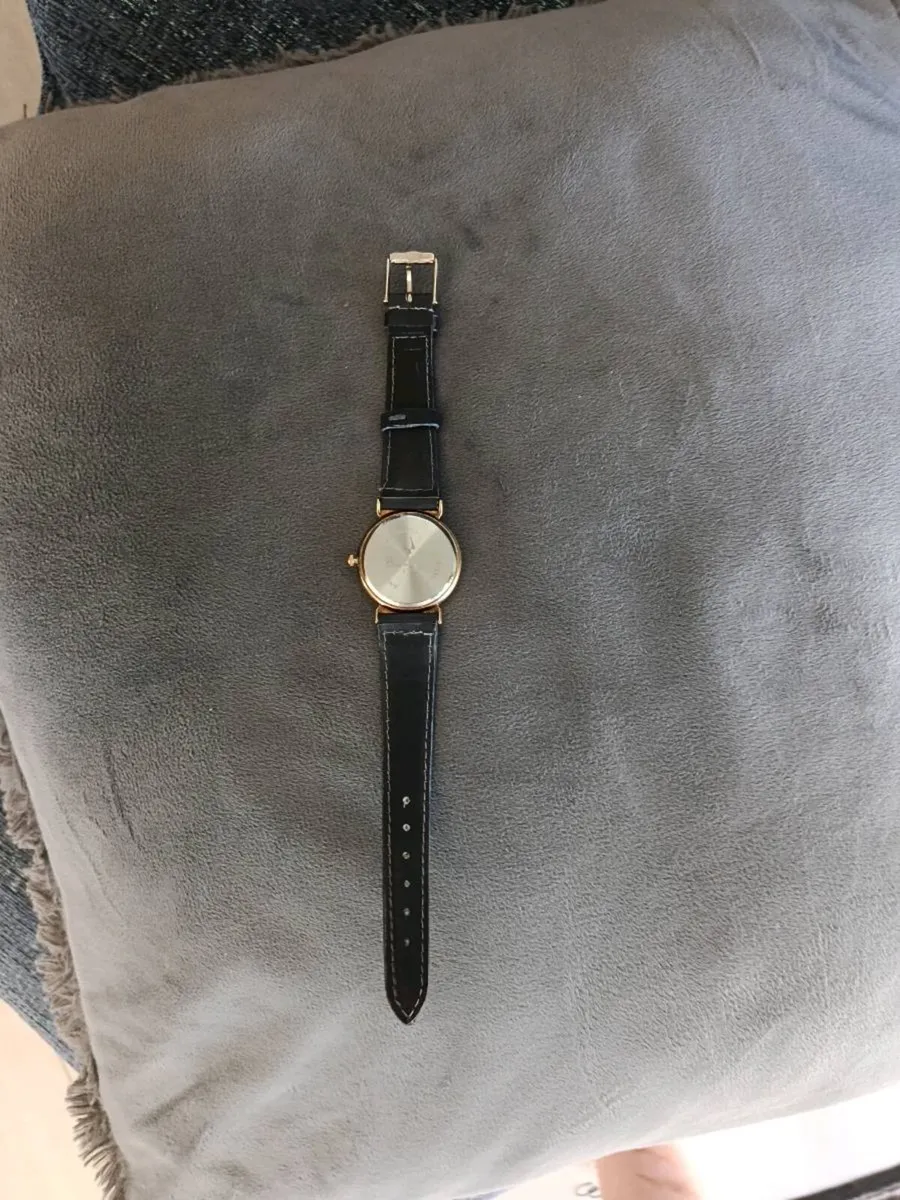 Vintage Bulova Gold-Tone Quartz Dress Watch with T - Image 2