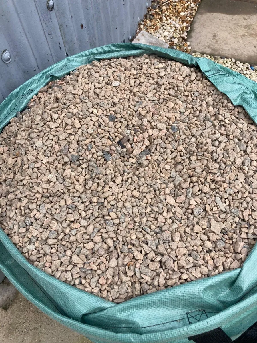 Loose garden stone - Image 1