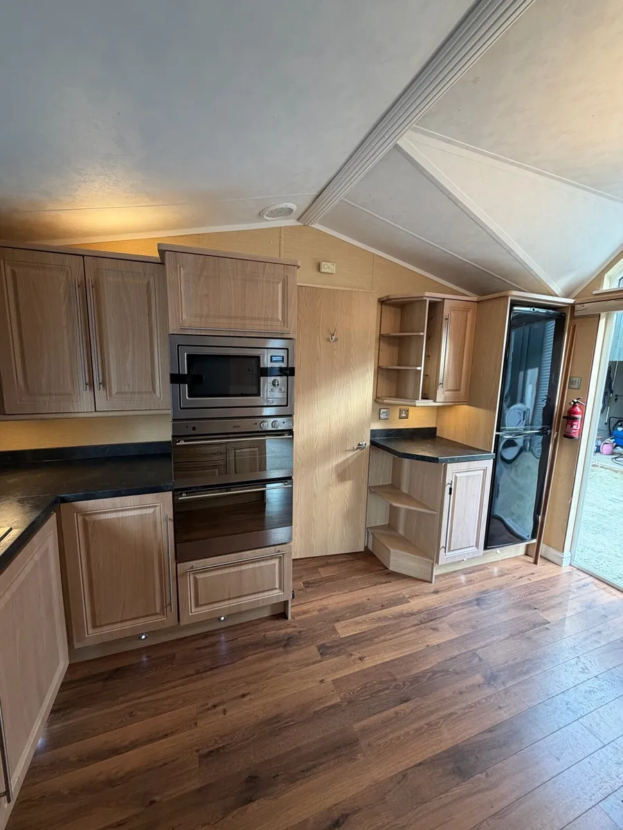 Willerby Vogue 42 x 13.6 / 2 Bed 🤩 - Image 4