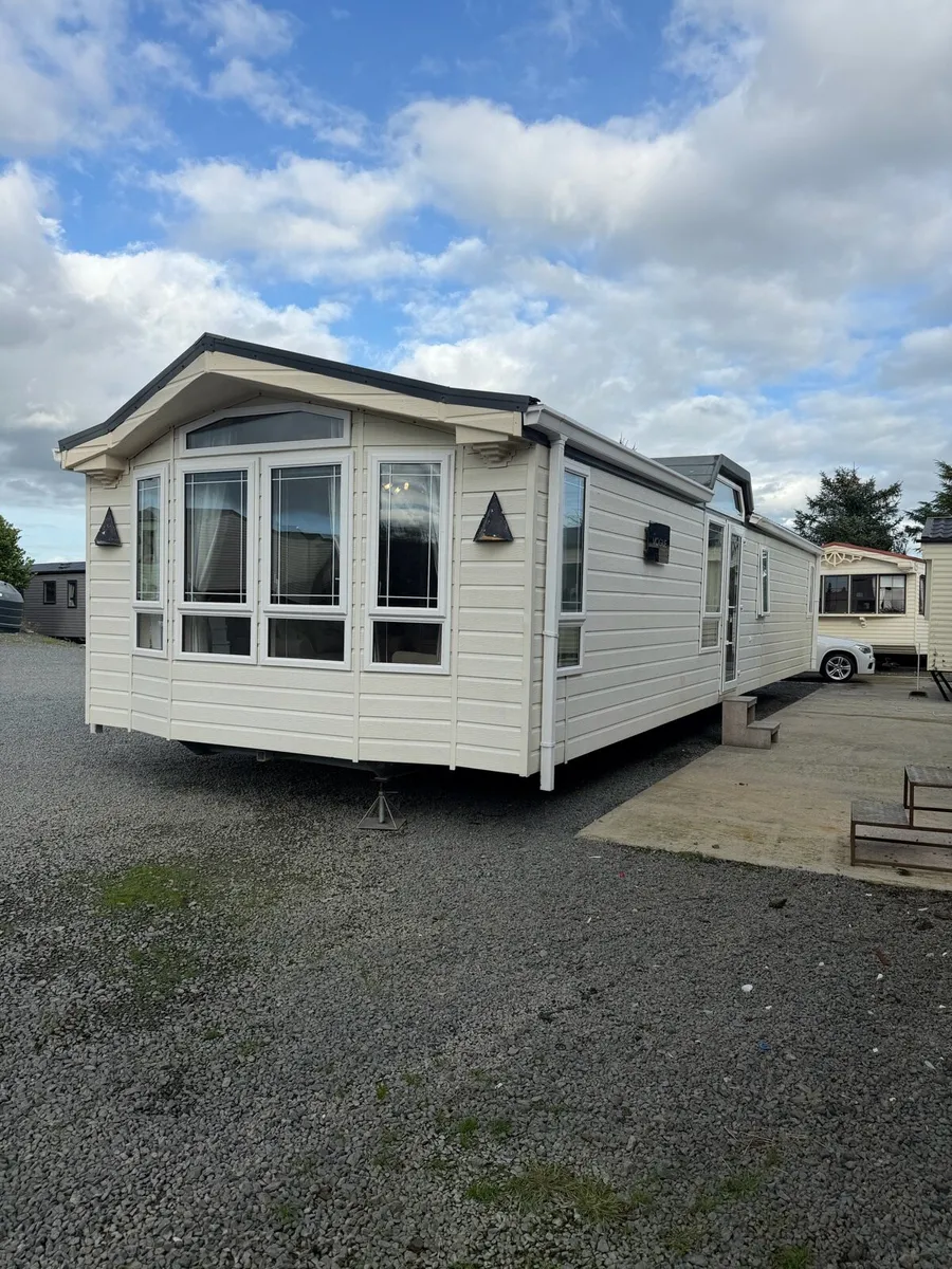 Willerby Vogue 42 x 13.6 / 2 Bed 🤩 - Image 1