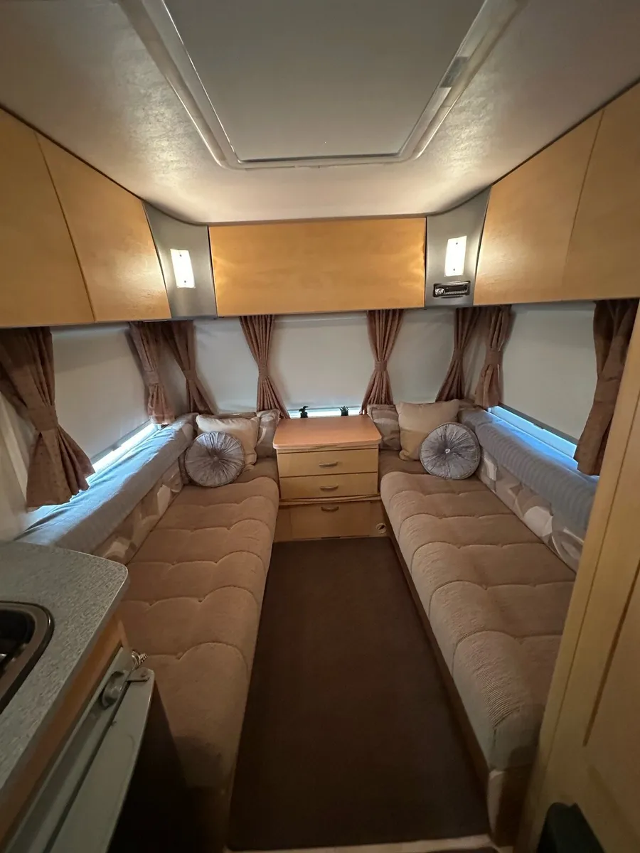 2010 Bailey ranger 5 berth caravan - Image 4