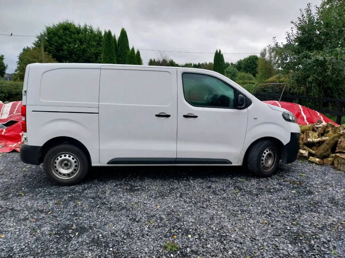Vauxhall vivaro for breaking