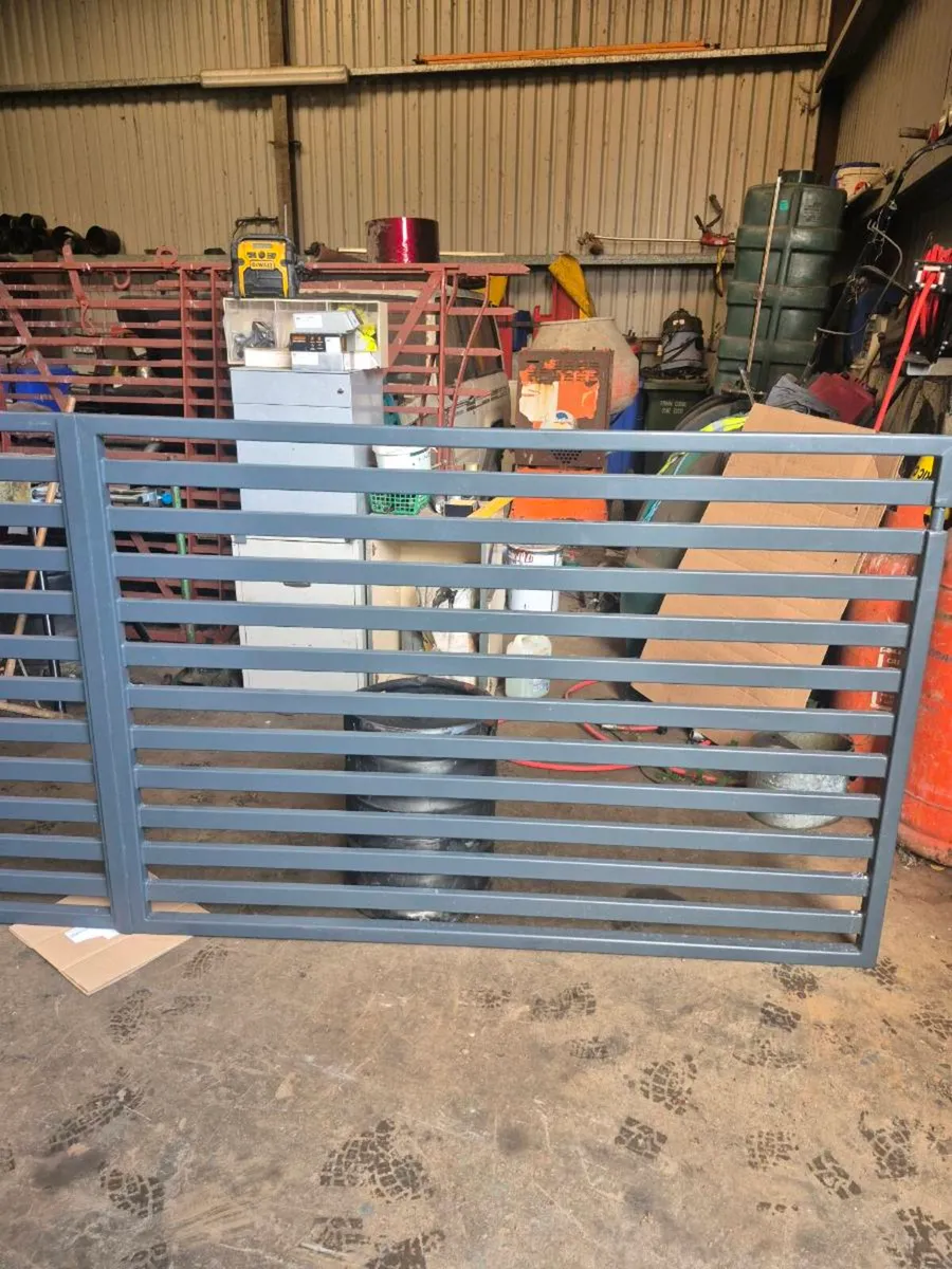 Gate's - Image 3
