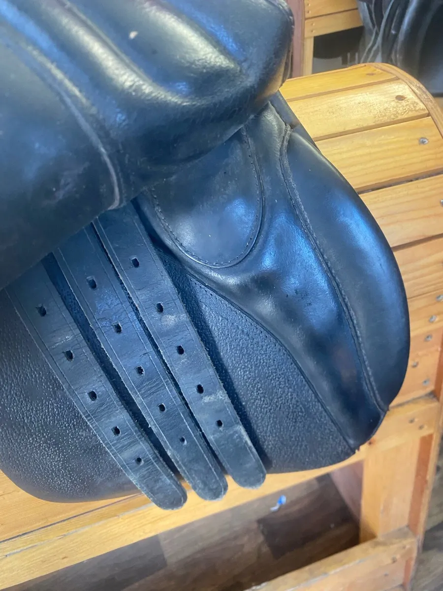 16” medium wide black Leather saddle - Image 2