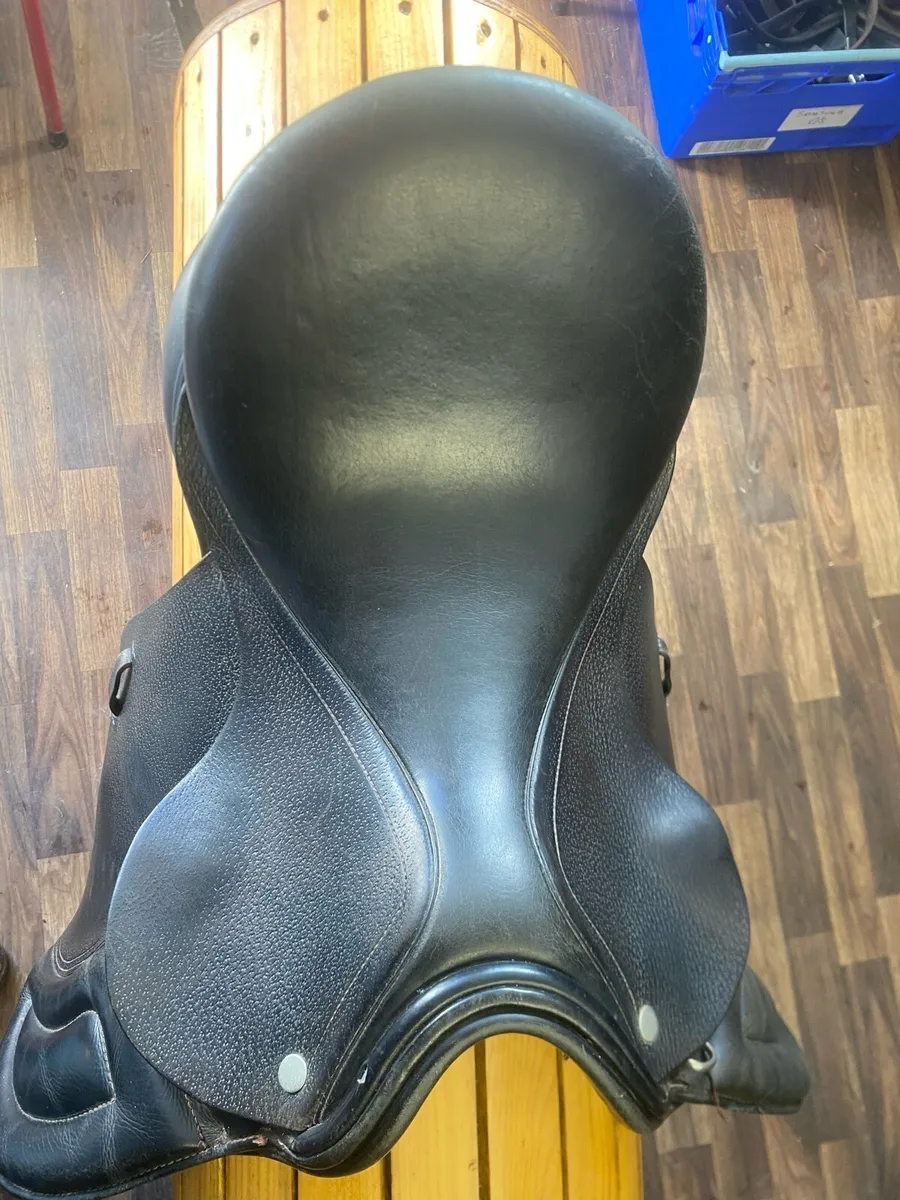 16” medium wide black Leather saddle - Image 3