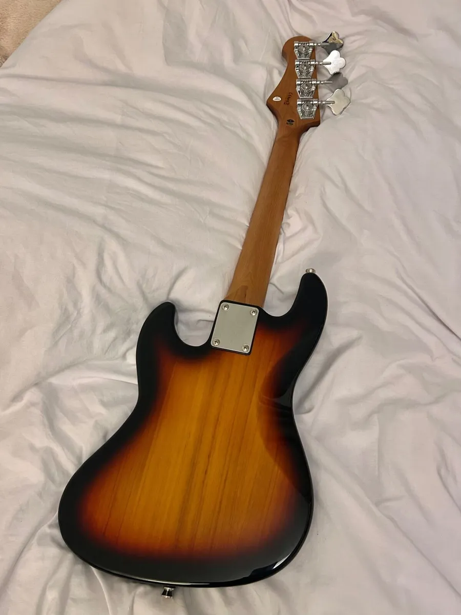 Flight Mini Bass with Accessories - Image 3