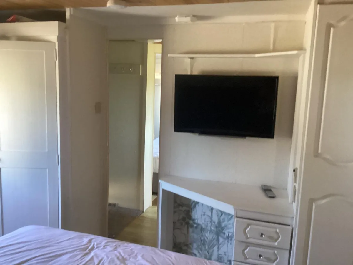 Montrose 35 x 12 Mobile Home Furnished - Image 2