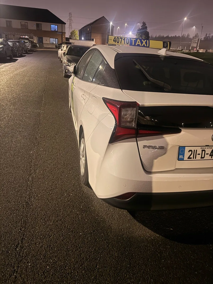 Taxi Rental - Image 2