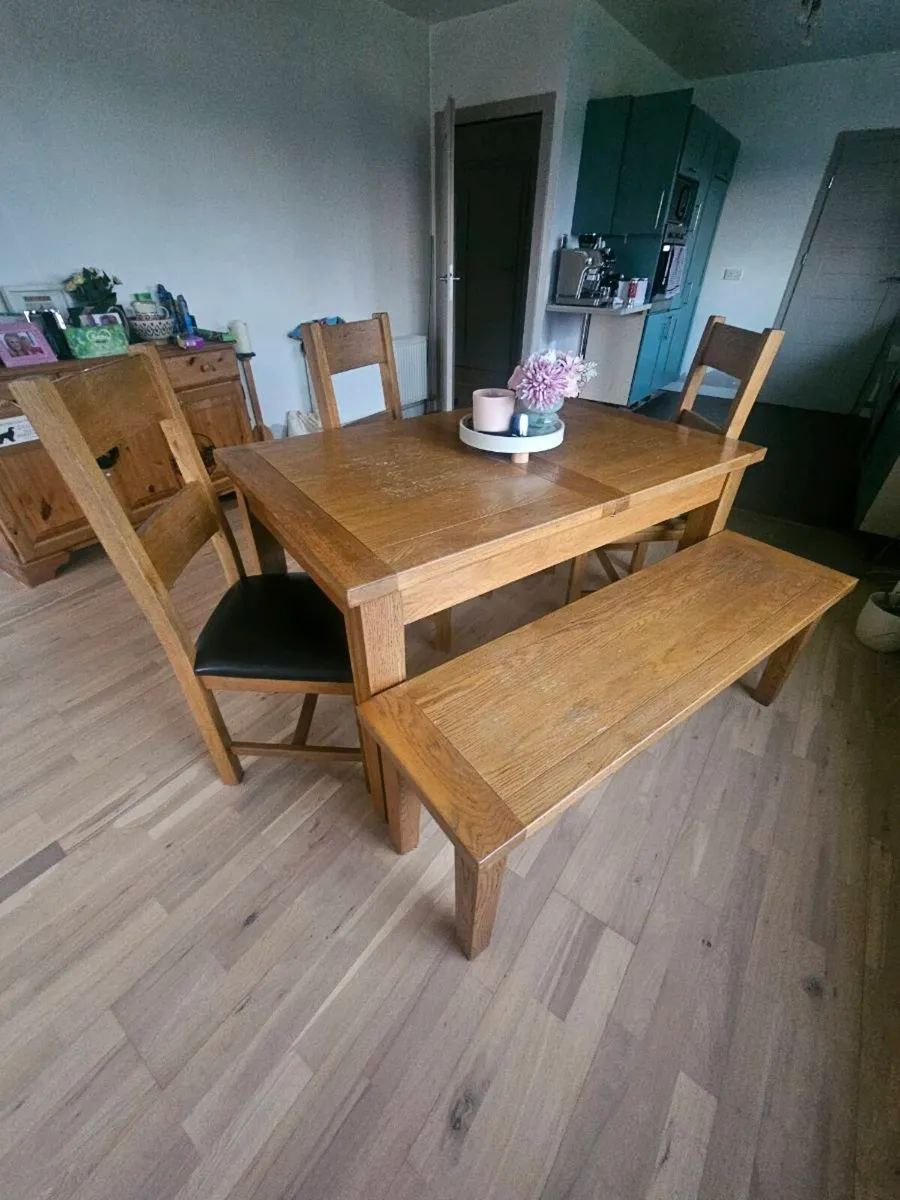 Kitchen table - Image 2
