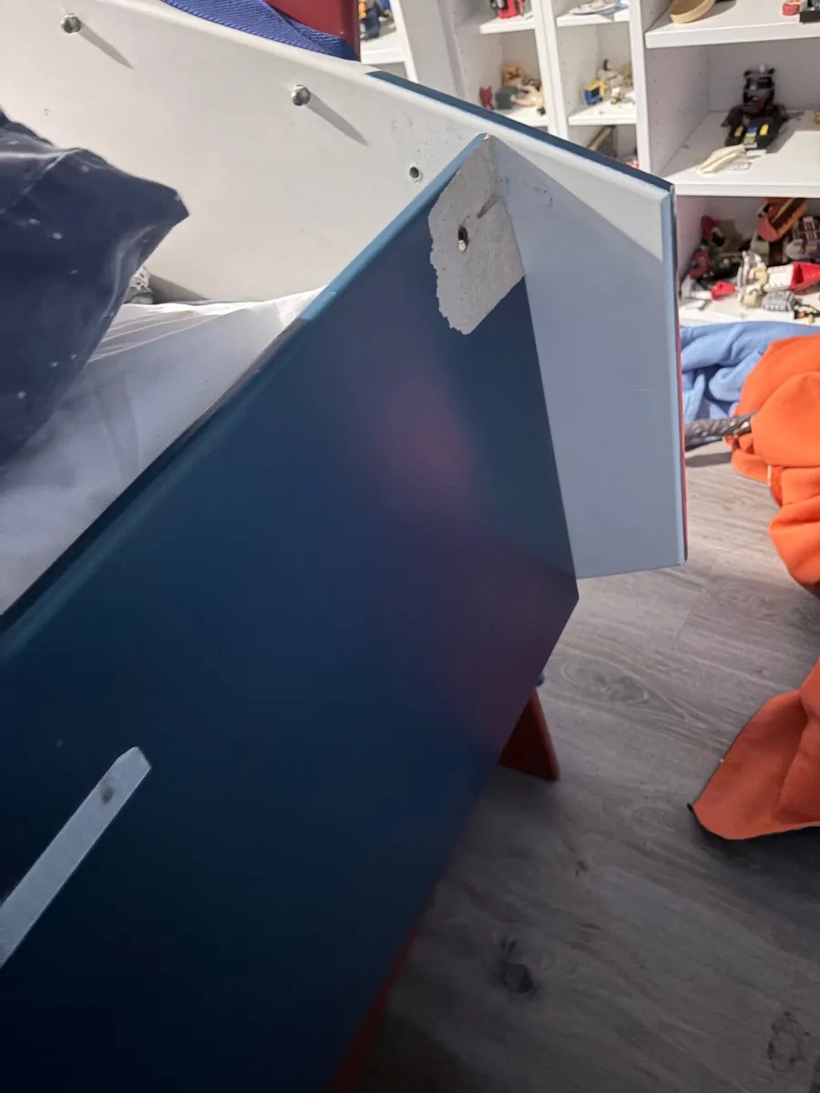 Bed - Image 2