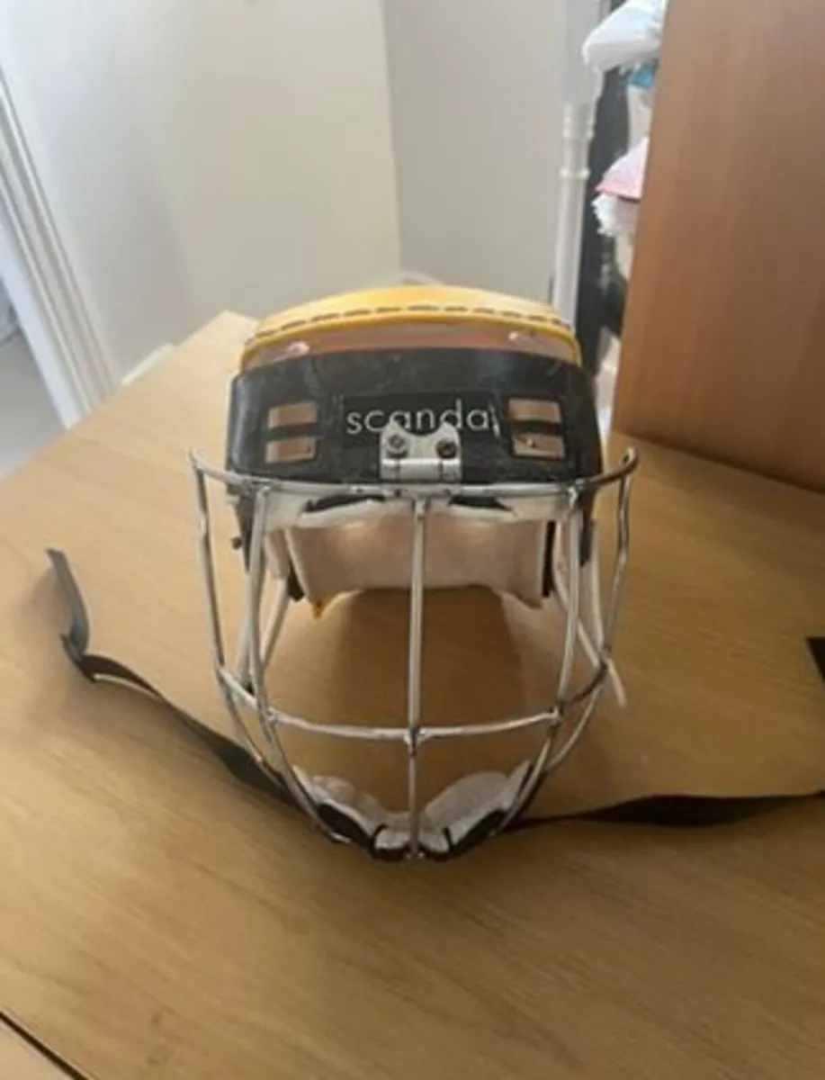 scanda old style hurling helmet - Image 1