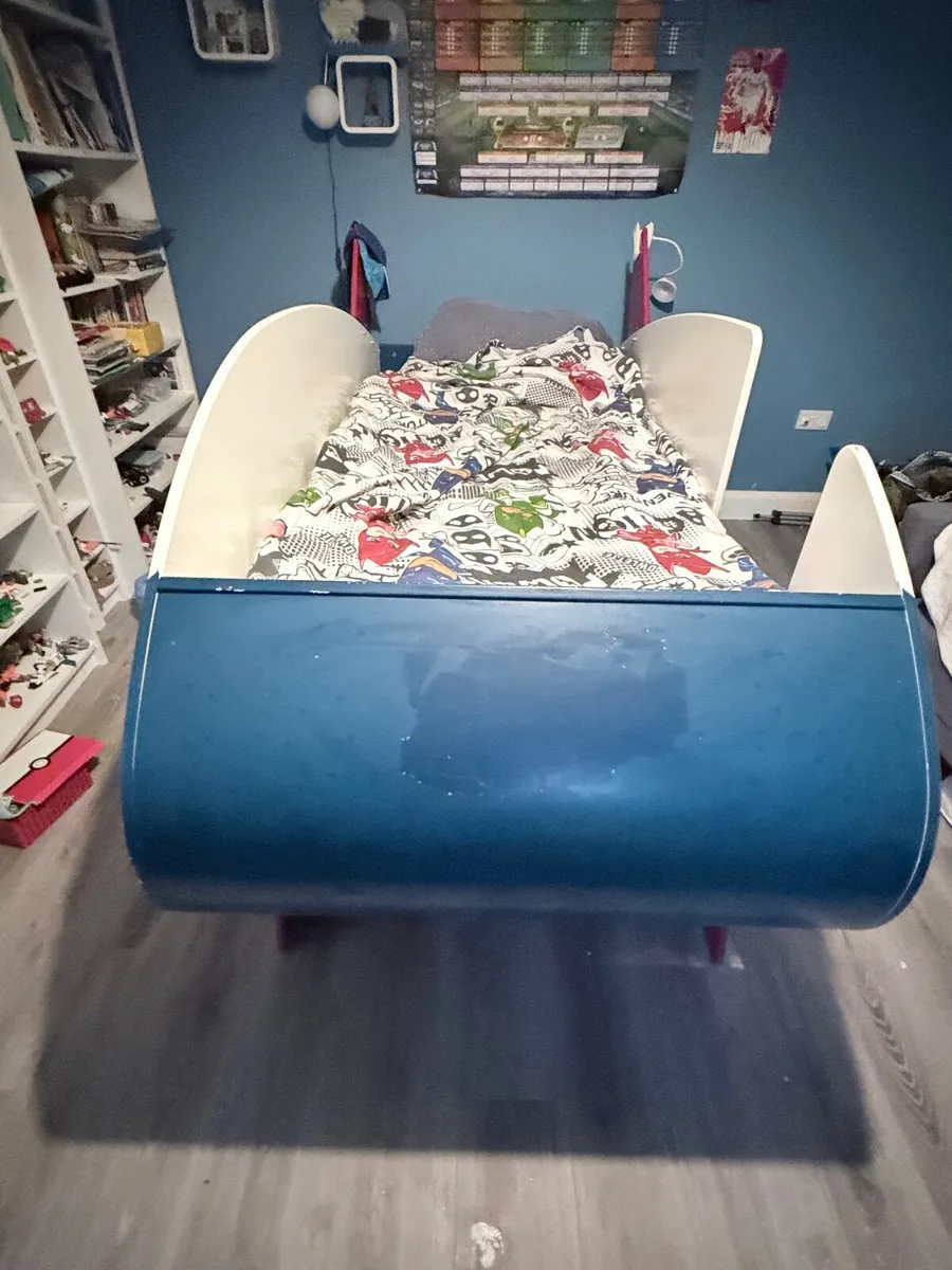 Bed - Image 4