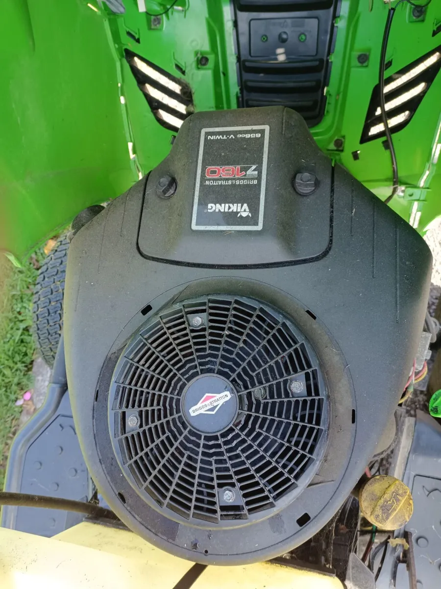 Ride on lawnmower - Image 2