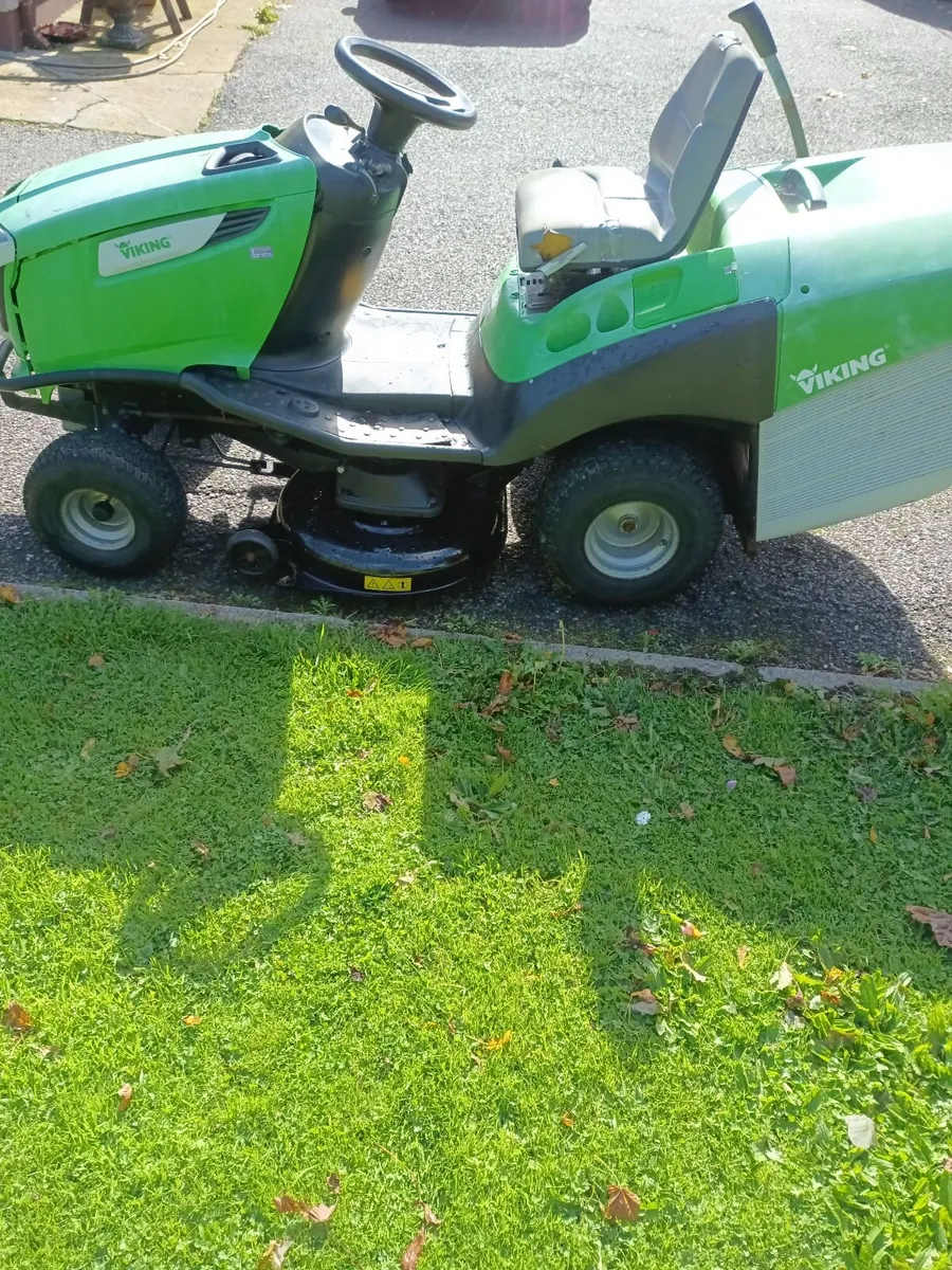 Ride on lawnmower - Image 3