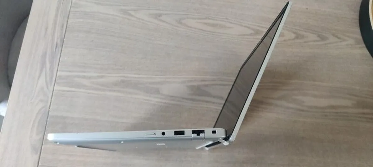 Dell Pro 14 Plus PB14250 14" Laptop (Intel Core Ultra) - Image 4