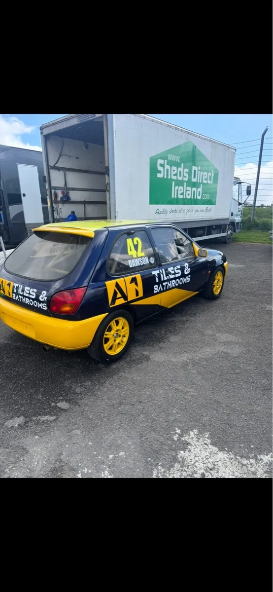 Ford Fiesta zetec race car - Image 1