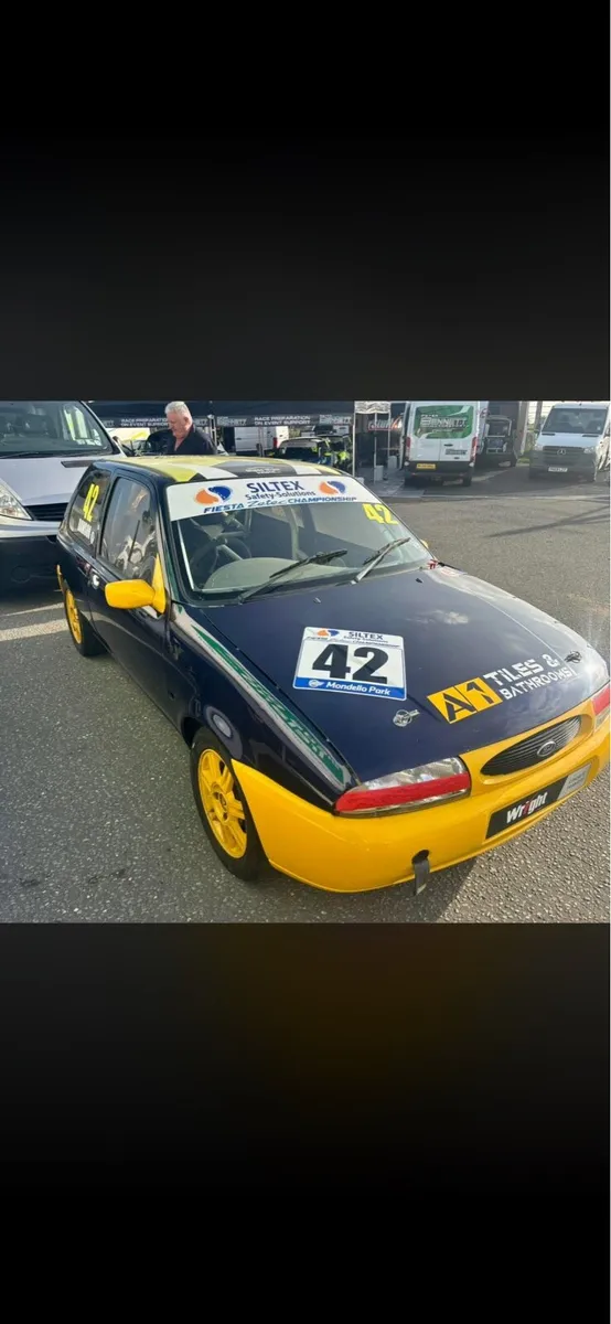 Ford Fiesta zetec race car - Image 4