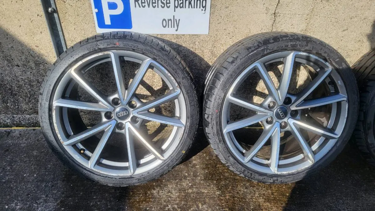 Audi A4 S Line 19" Genuine RS4 Alloys - Image 2