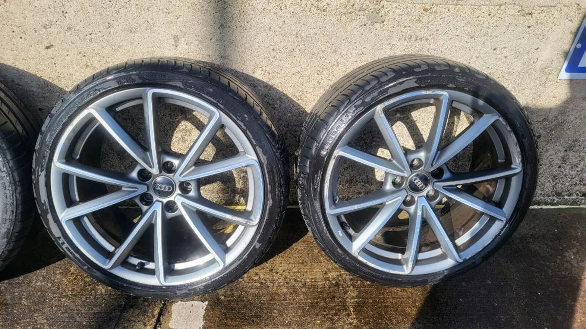 Audi A4 S Line 19" Genuine RS4 Alloys - Image 3