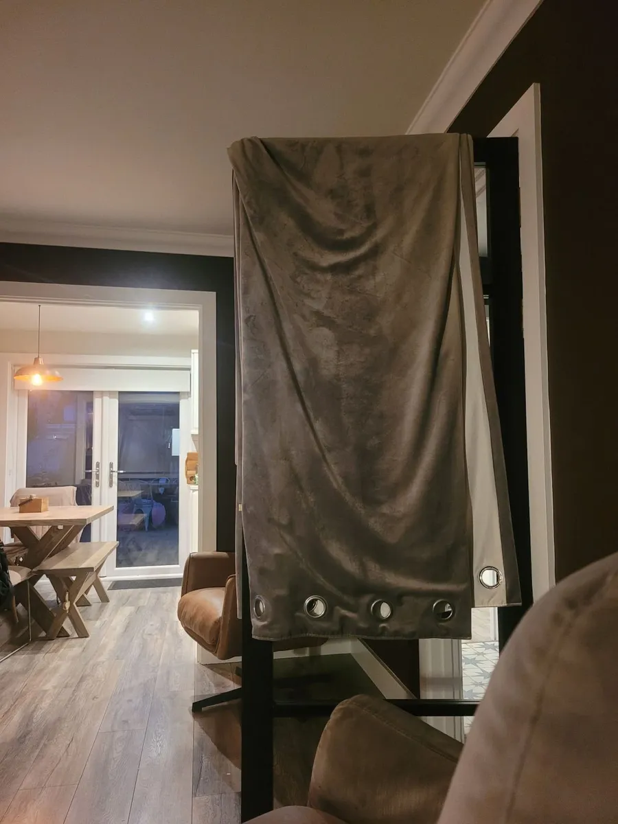 Curtains - Image 1