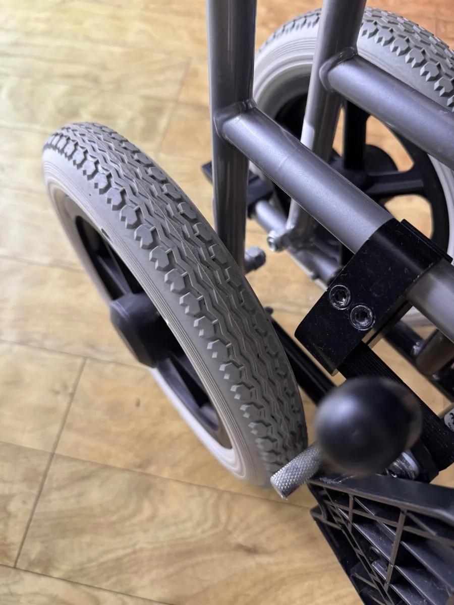 wheelchair - Image 2