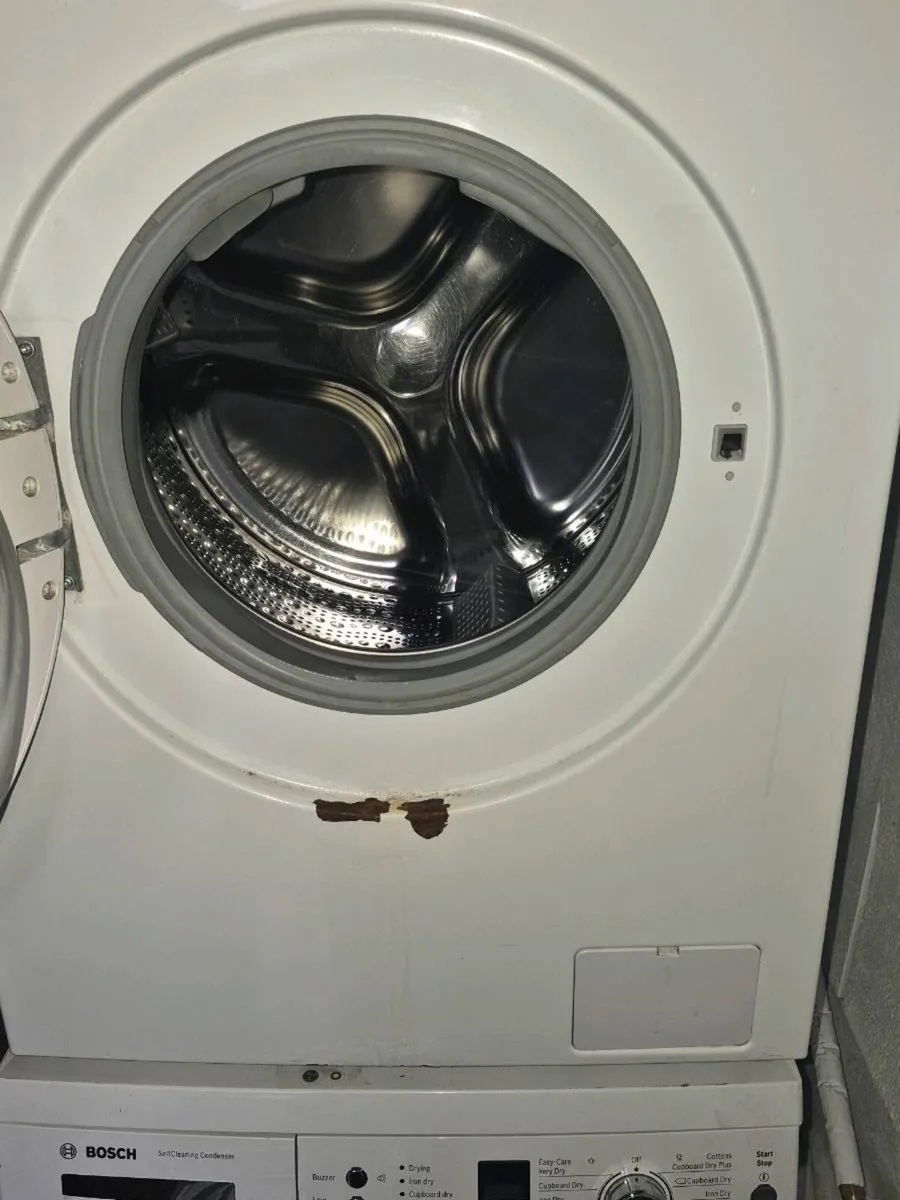 Washing machine and heatpump dryer - Image 3