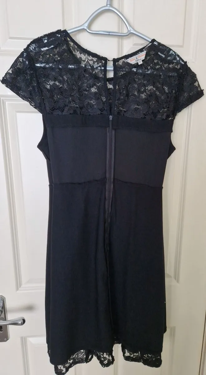 Dorothy Perkins Billie and Blosssom dress UK16 - Image 2