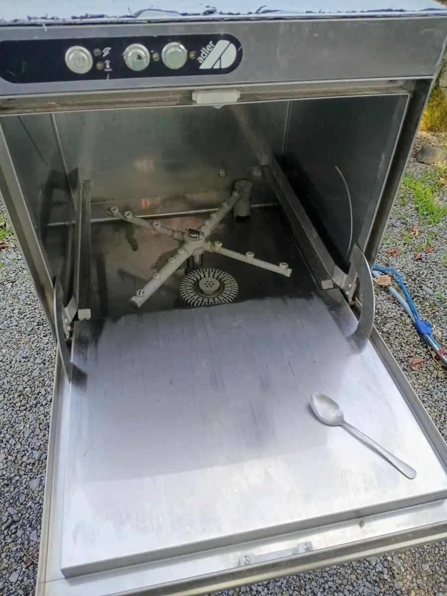 Commercial Underbench dishwasher - Image 2