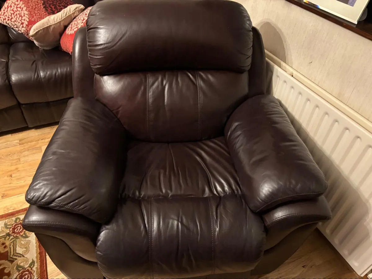 3 seater couch and two single setter reckiners - Image 2