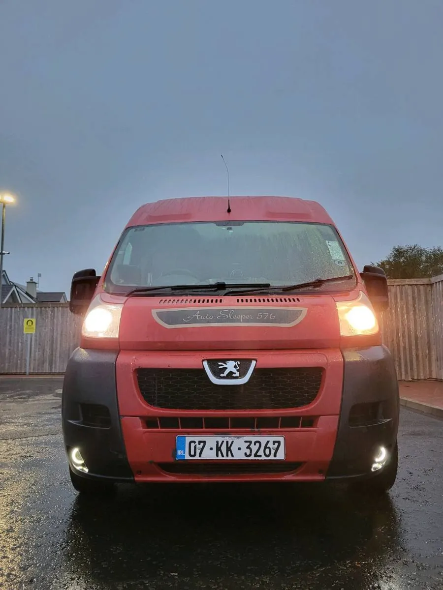 Peugeot Boxer 2.2 HDI Auto Sleeper 576 - Image 4