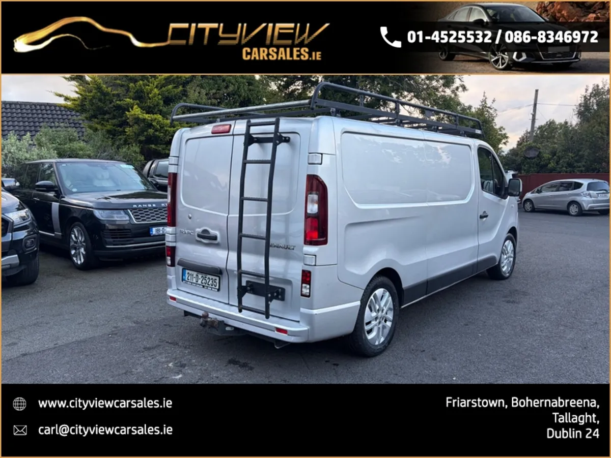 Renault Trafic LL30 SPORT AUTOMATIC - Image 4
